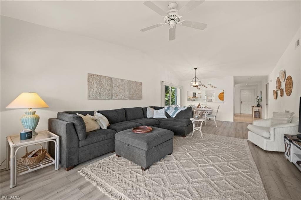 1140 Sarah Jean Cir C206, Naples, FL 34110-20