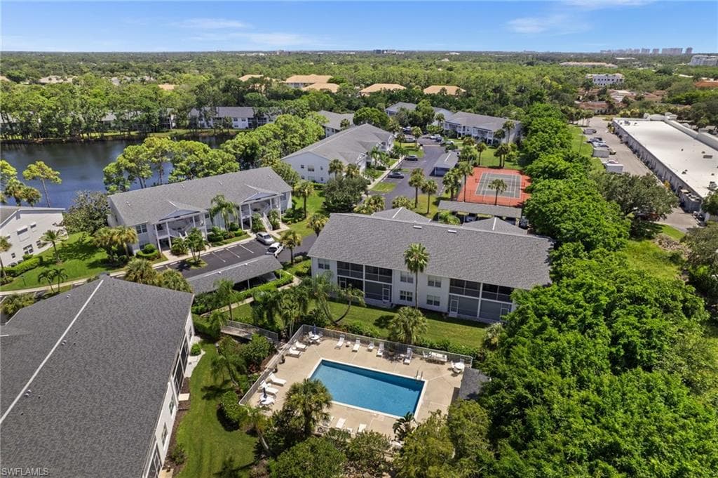 1140 Sarah Jean Cir C206, Naples, FL 34110-30