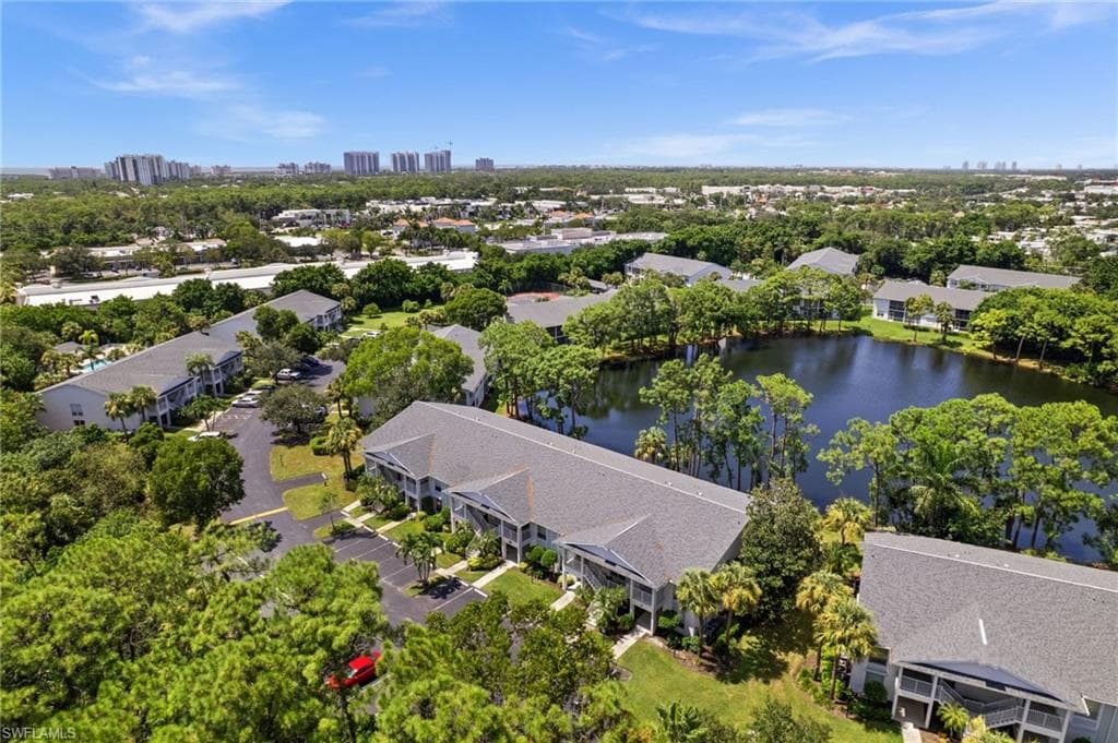 1140 Sarah Jean Cir C206, Naples, FL 34110-34