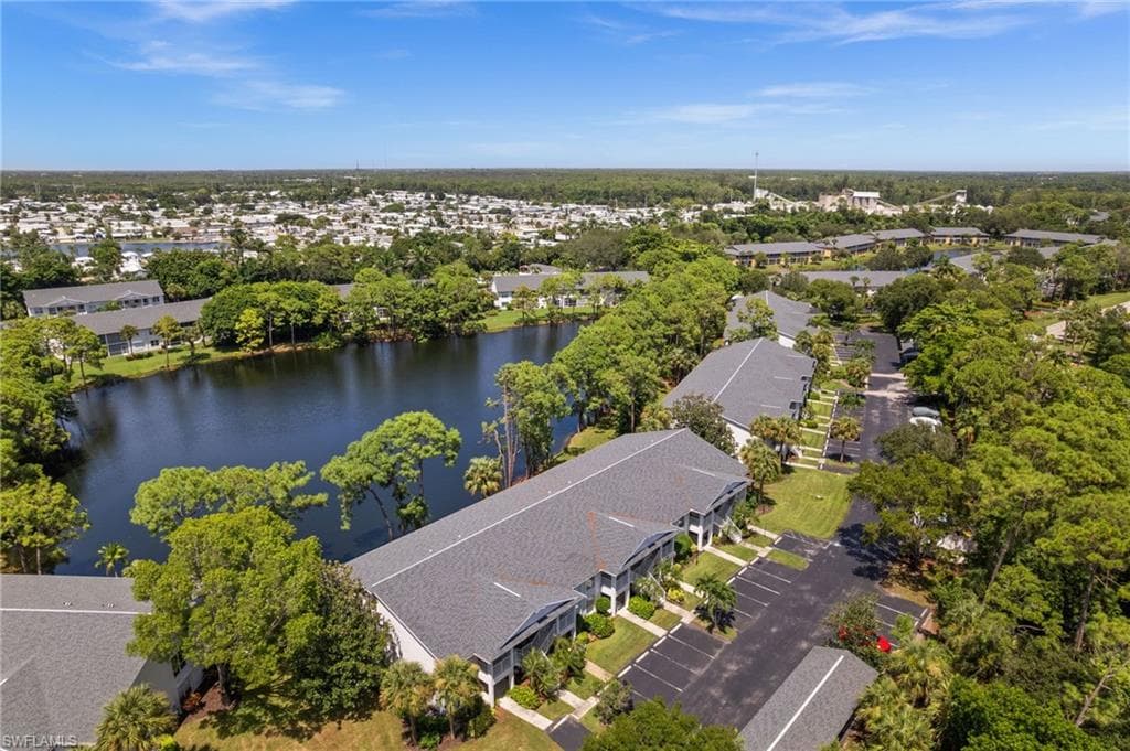 1140 Sarah Jean Cir C206, Naples, FL 34110-35
