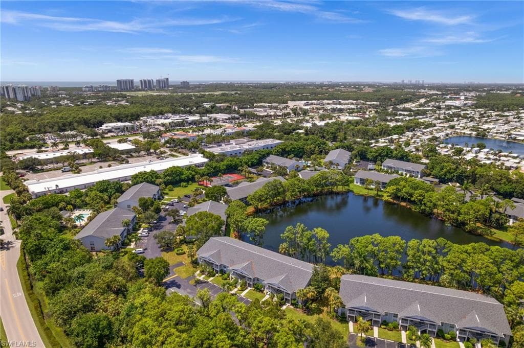 1140 Sarah Jean Cir C206, Naples, FL 34110-39