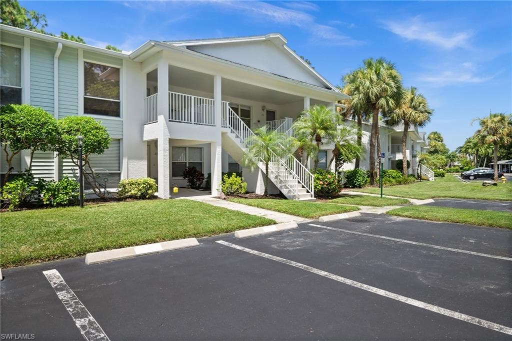 1140 Sarah Jean Cir C206, Naples, FL 34110-4