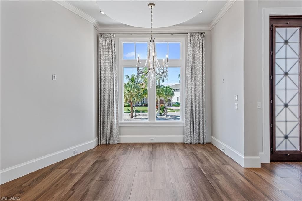 482 Clifton Ct, Marco Island, FL 34145-12