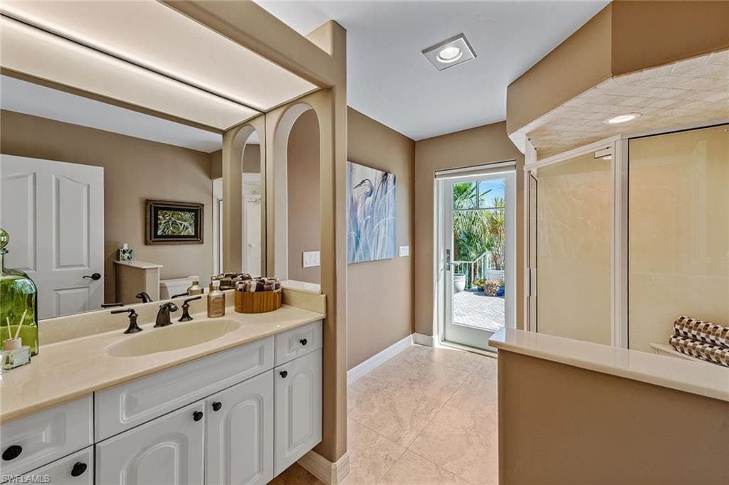 482 Clifton Ct, Marco Island, FL 34145-24