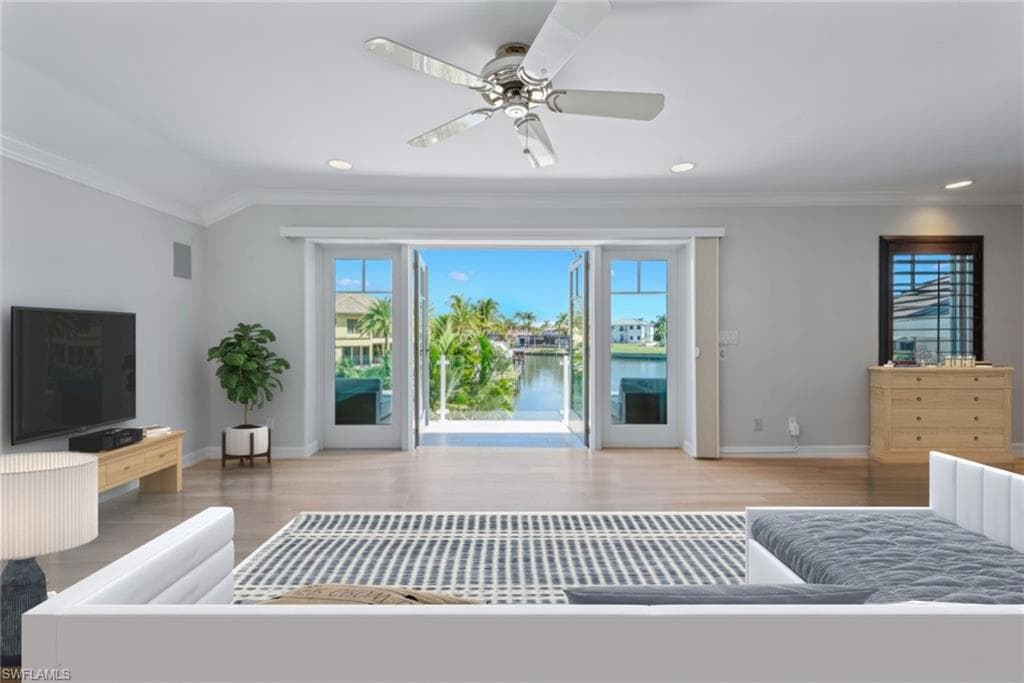 482 Clifton Ct, Marco Island, FL 34145-26