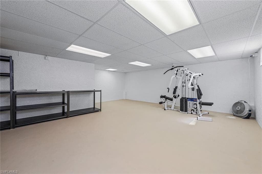 482 Clifton Ct, Marco Island, FL 34145-35