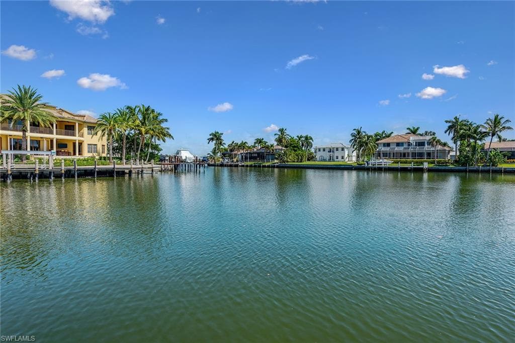482 Clifton Ct, Marco Island, FL 34145-4