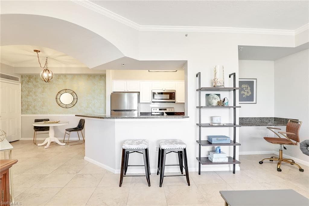 12990 Positano Cir 306, Naples, FL 34105-16