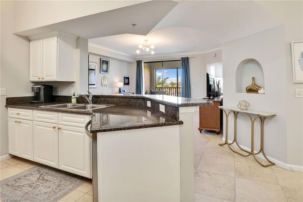 12990 Positano Cir 306, Naples, FL 34105-8