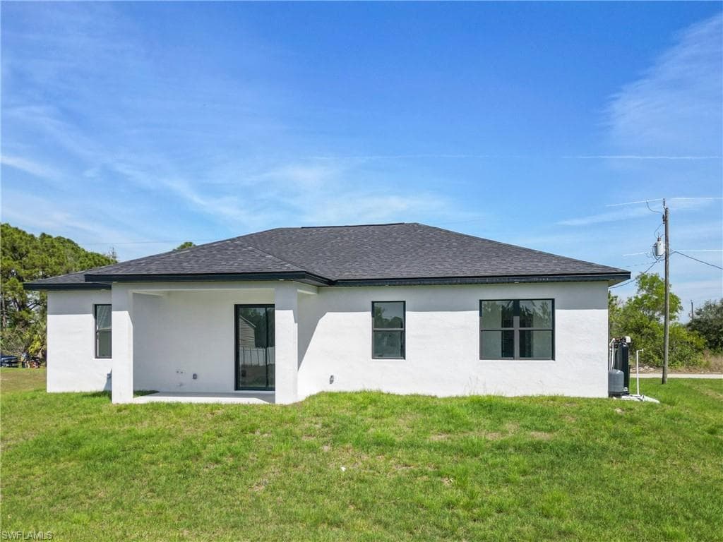 853 Frederick Reid St E, Lehigh Acres, FL 33974-4