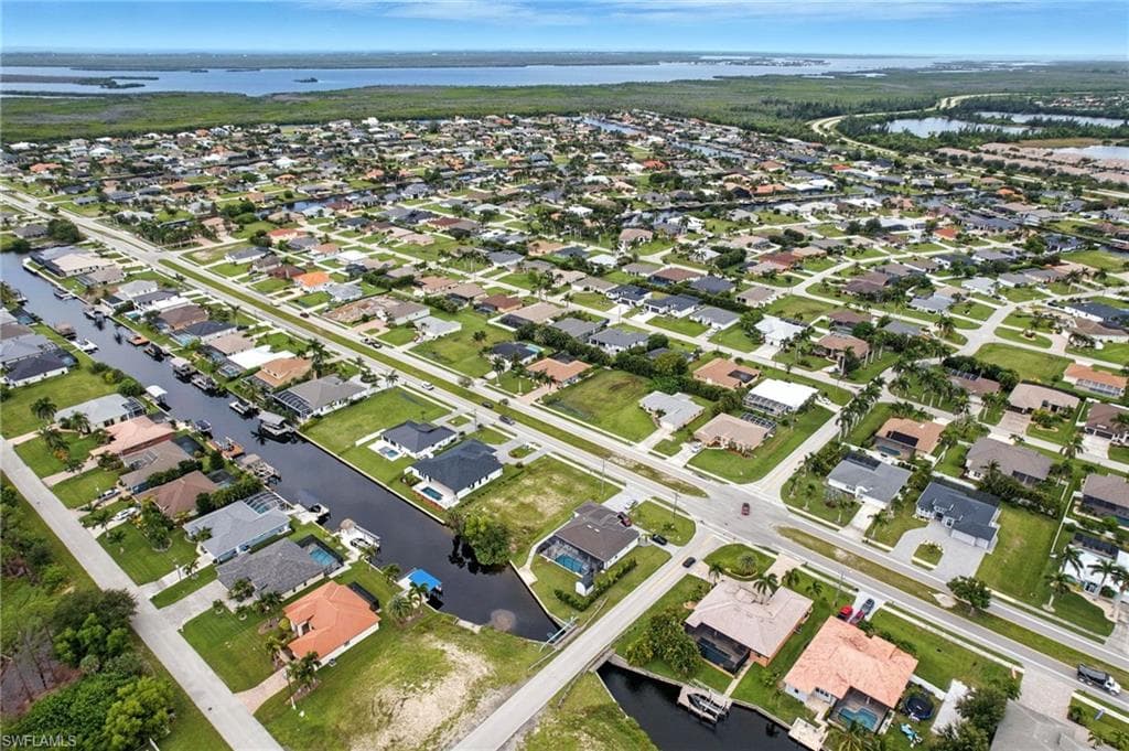2592 Surfside Blvd, Cape Coral, FL 33914-16