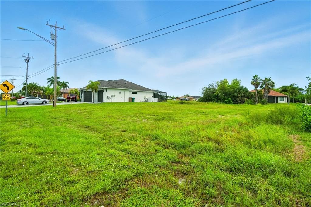 2592 Surfside Blvd, Cape Coral, FL 33914-6