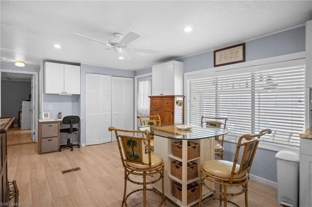 10 Cannes Dr, Naples, FL 34112-9