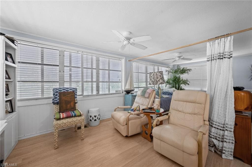 10 Cannes Dr, Naples, FL 34112-23