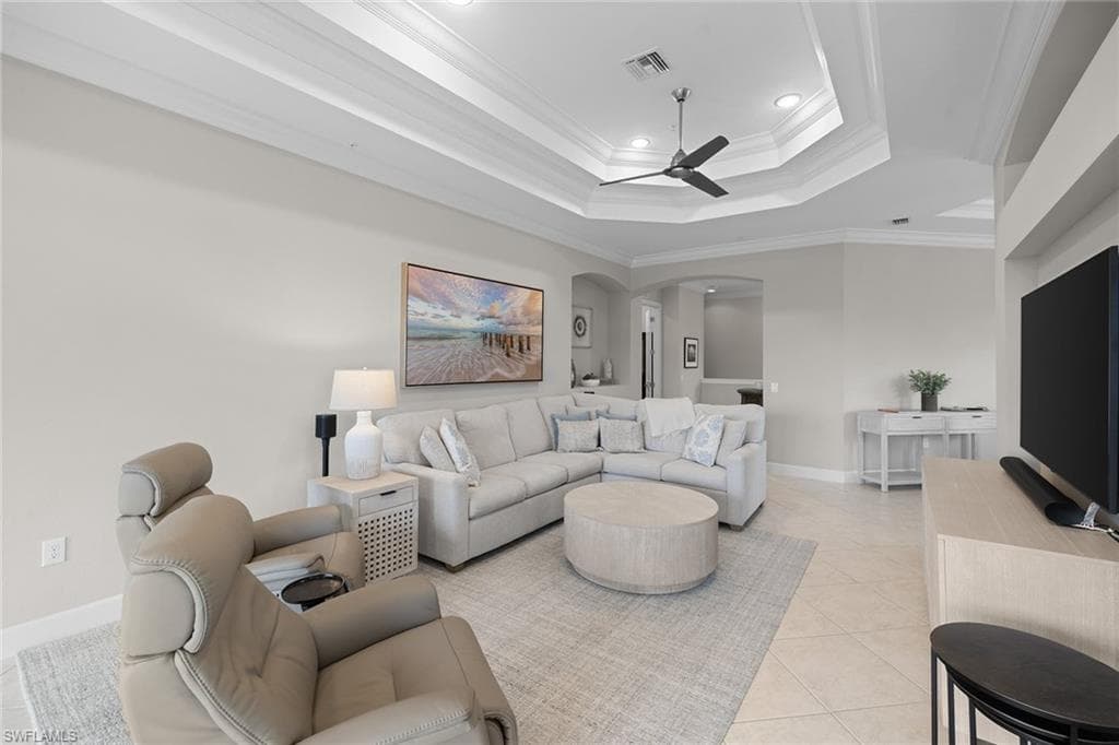 12046 Covent Garden Ct 903, Naples, FL 34120-9
