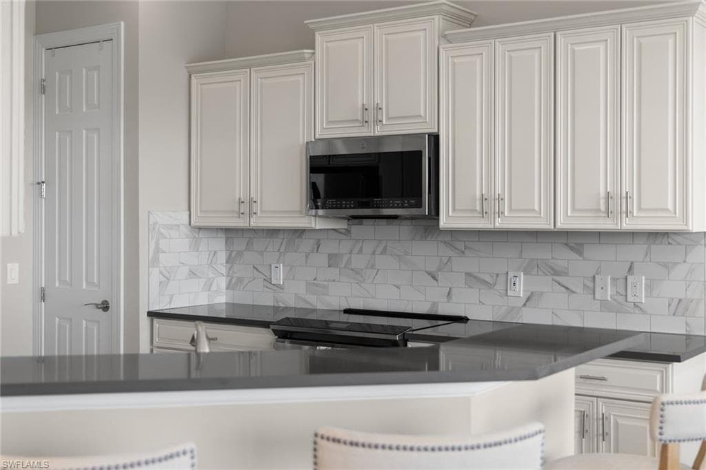 12046 Covent Garden Ct 903, Naples, FL 34120-20