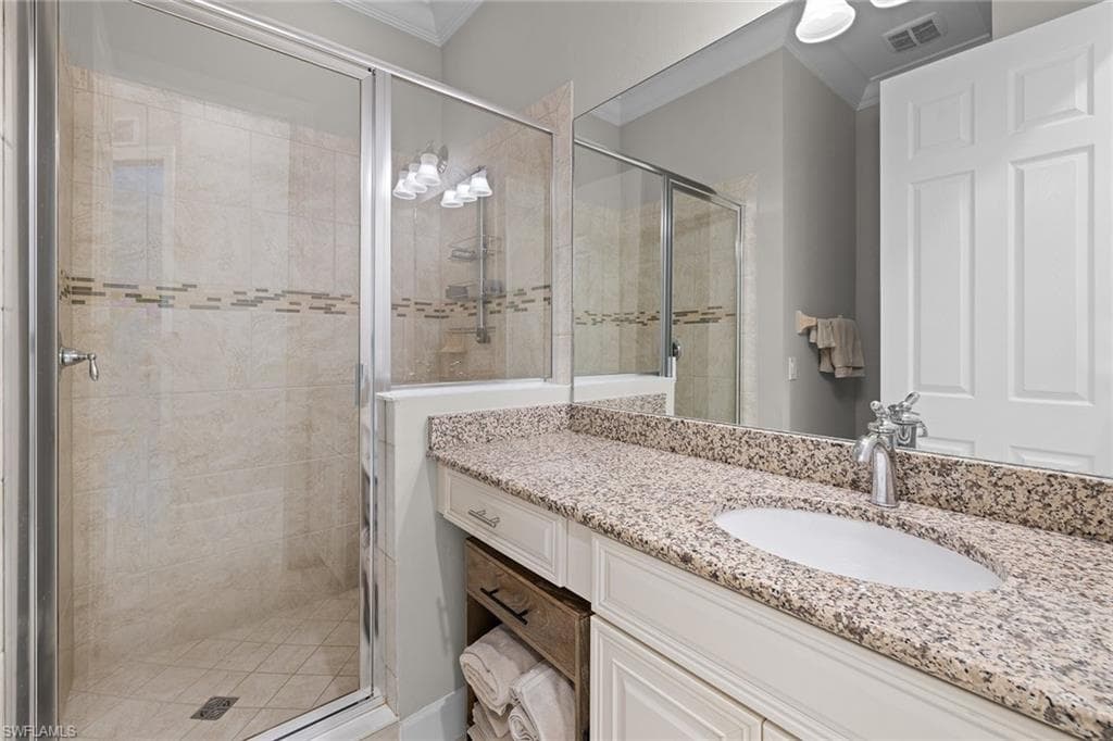 12046 Covent Garden Ct 903, Naples, FL 34120-34