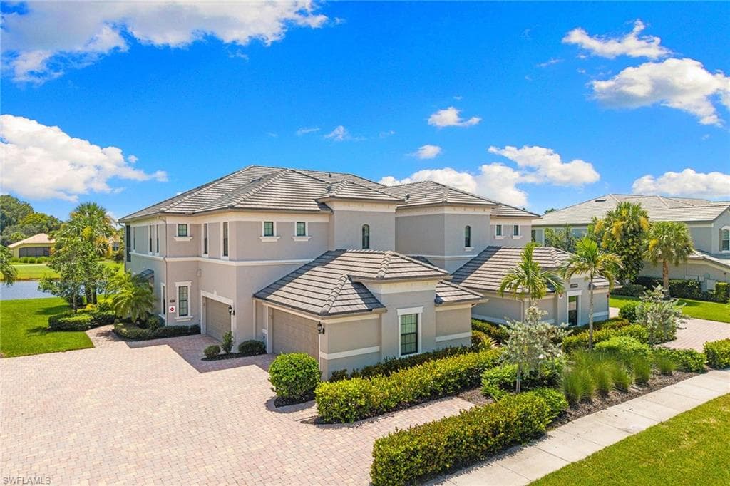 12046 Covent Garden Ct 903, Naples, FL 34120-51