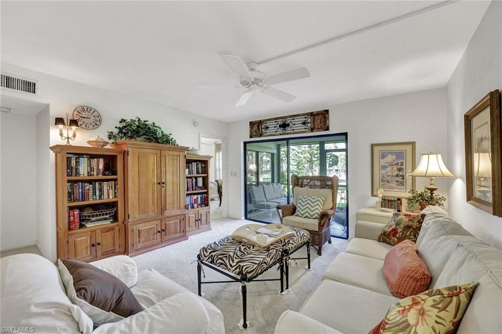 1733 Courtyard Way 104, Naples, FL 34112-3