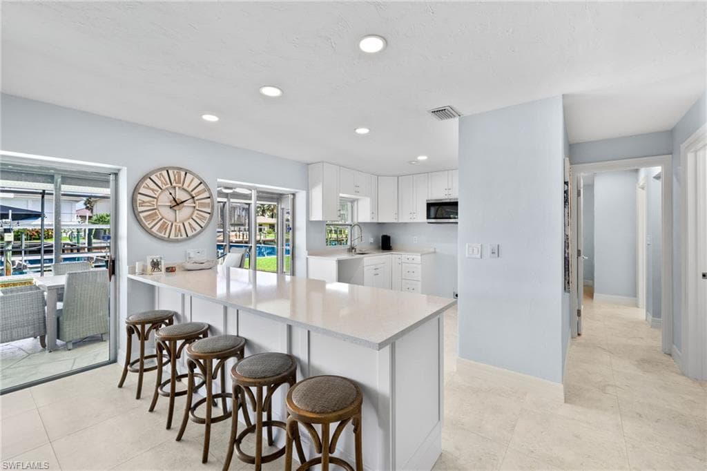 385 Willet Ave, Naples, FL 34108-8