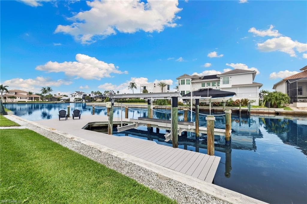 385 Willet Ave, Naples, FL 34108-3