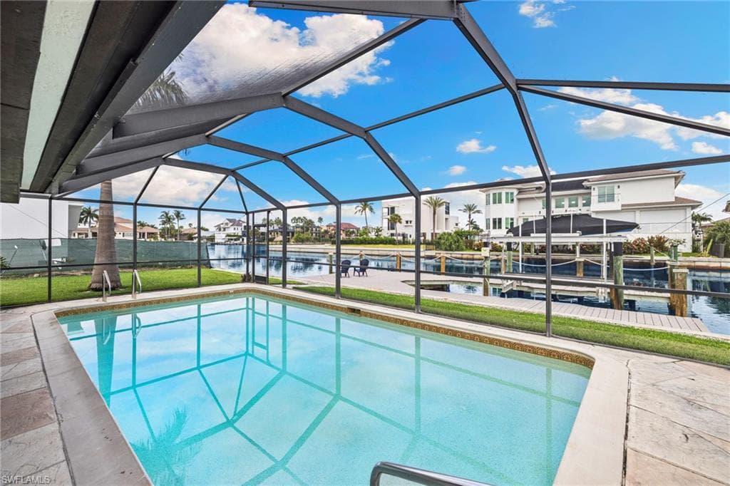 385 Willet Ave, Naples, FL 34108-5