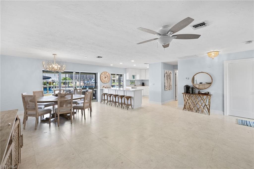 385 Willet Ave, Naples, FL 34108-7