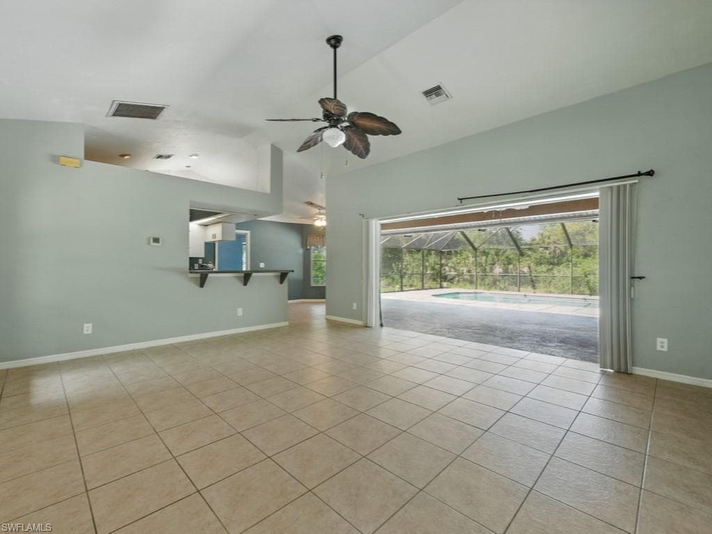 121 16th St NE, Naples, FL 34120-15