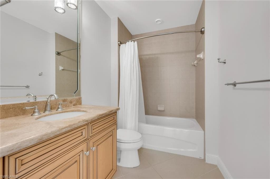 583 Avellino Isles Cir 102, Naples, FL 34119-19