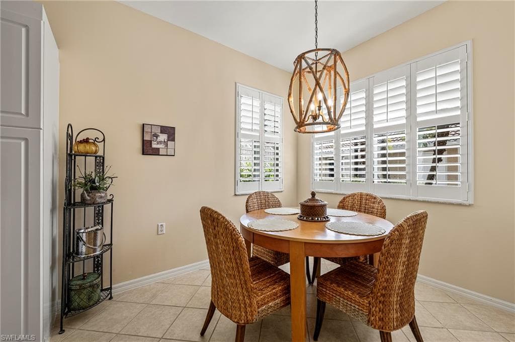 2381 Hidden Lake Ct 01, Naples, FL 34112-9