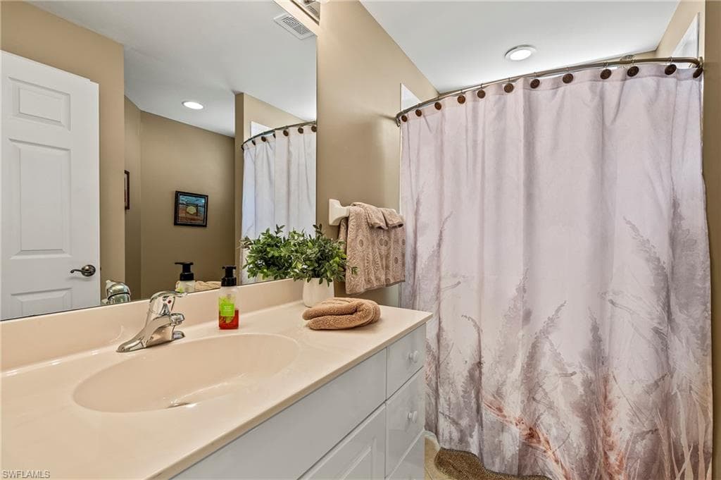 2381 Hidden Lake Ct 01, Naples, FL 34112-21