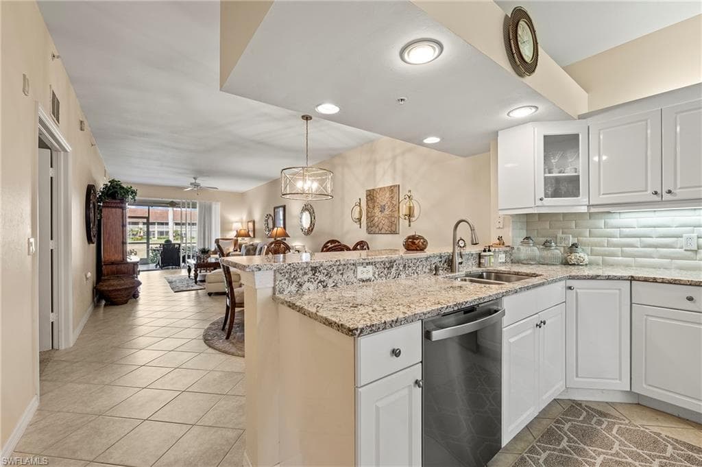 2381 Hidden Lake Ct 01, Naples, FL 34112-4