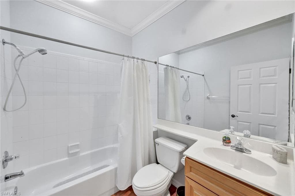8275 Danbury Blvd 203, Naples, FL 34120-23