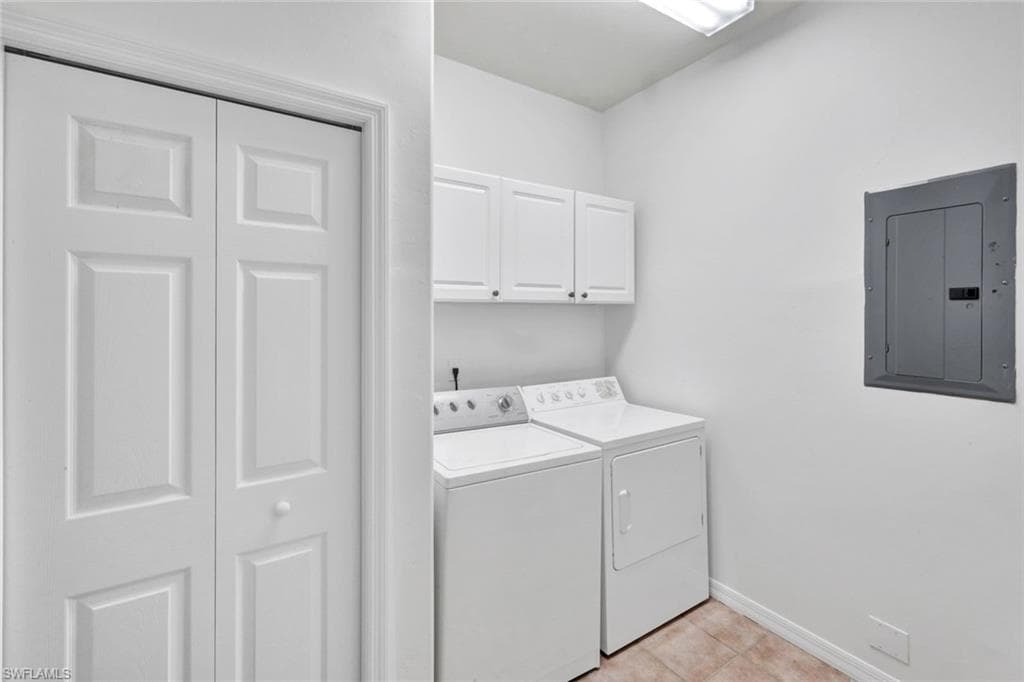 8275 Danbury Blvd 203, Naples, FL 34120-25