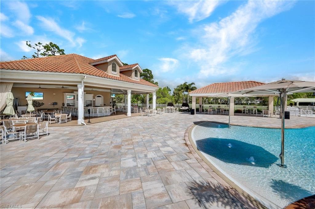 8275 Danbury Blvd 203, Naples, FL 34120-31