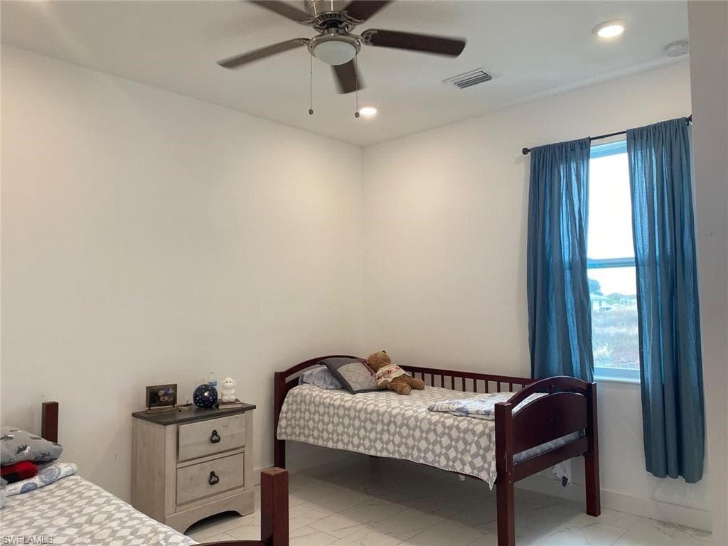 5039/5041 Benton St, Lehigh Acres, FL 33971-9