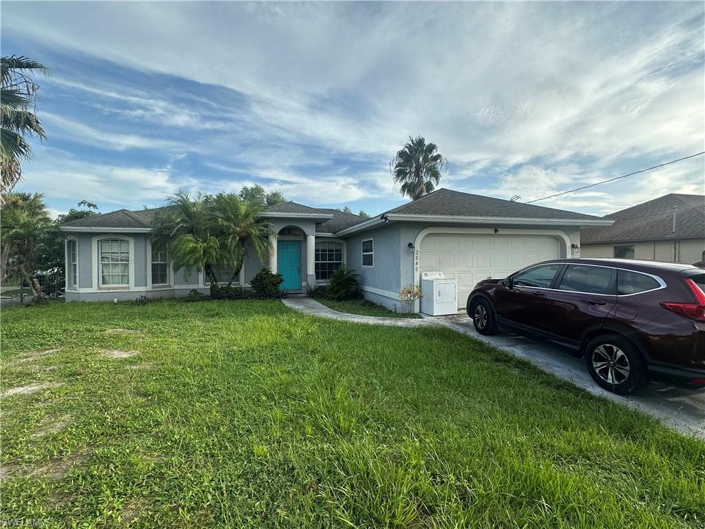 2840 43rd Ave NE, Naples, FL 34120-1