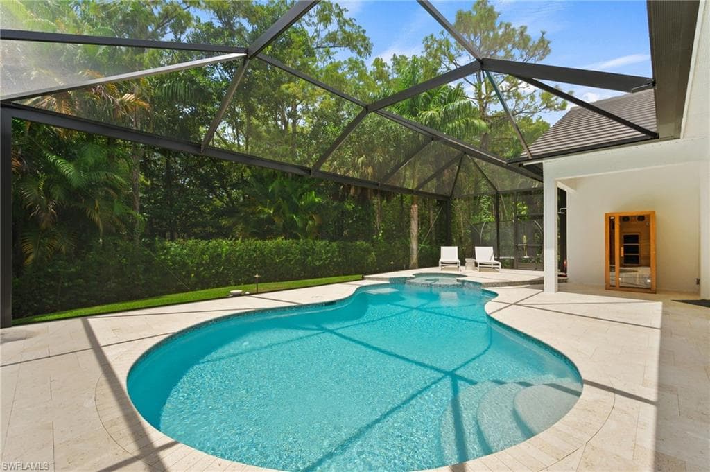 6689 Mill Run Cir, Naples, FL 34109-27