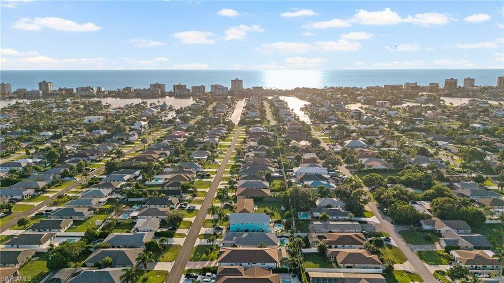 567 99th Ave N, Naples, FL 34108-38