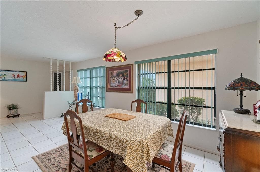 3913 11th Ave 206, Cape Coral, FL 33904-6