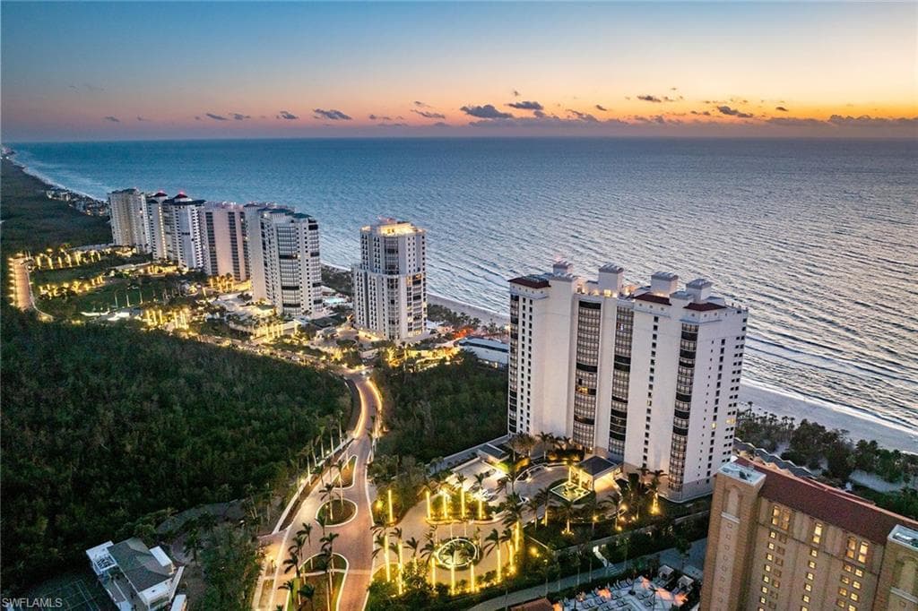 8665 Bay Colony Dr 1404, Naples, FL 34108-1