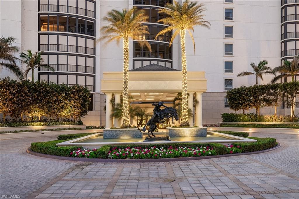 8665 Bay Colony Dr 1404, Naples, FL 34108-28