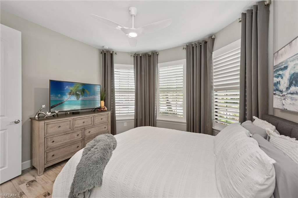 2768 Amaranda Ct, Naples, FL 34114-15