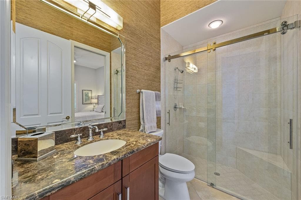 5999 Hammock Isles Cir, Naples, FL 34119-16