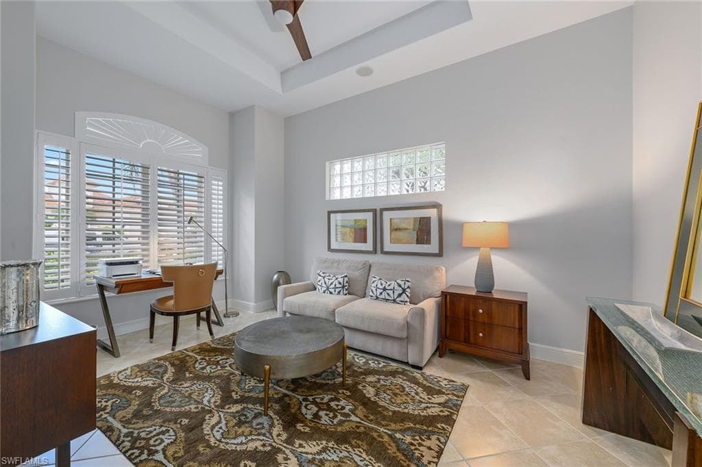 5999 Hammock Isles Cir, Naples, FL 34119-20