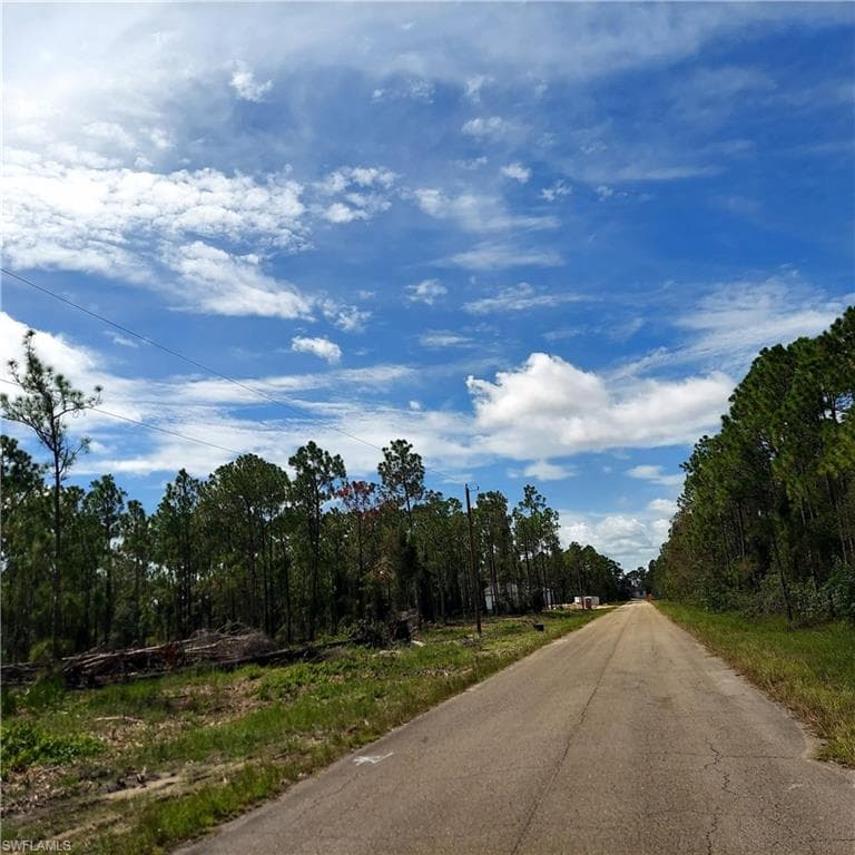 825 Glen Coy Ave, Lehigh Acres, FL 33974-2