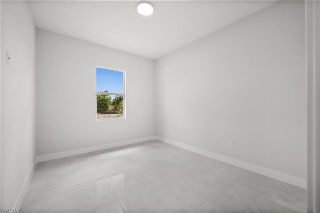 3631 68th Ave NE, Naples, FL 34120-14