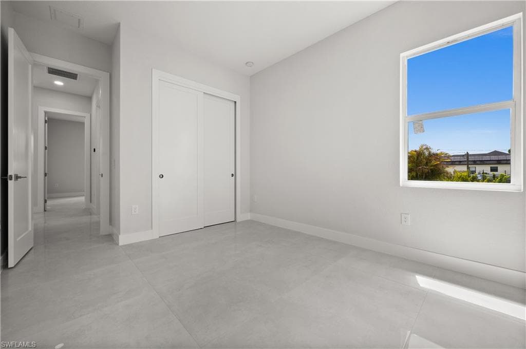 3631 68th Ave NE, Naples, FL 34120-16