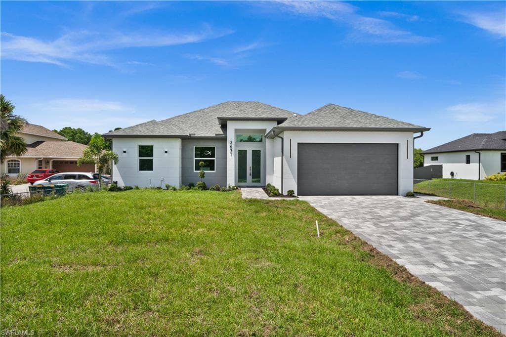 3631 68th Ave NE, Naples, FL 34120-1