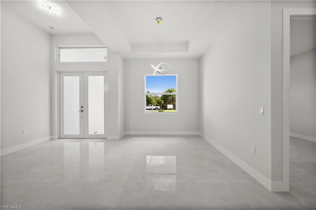 3631 68th Ave NE, Naples, FL 34120-20